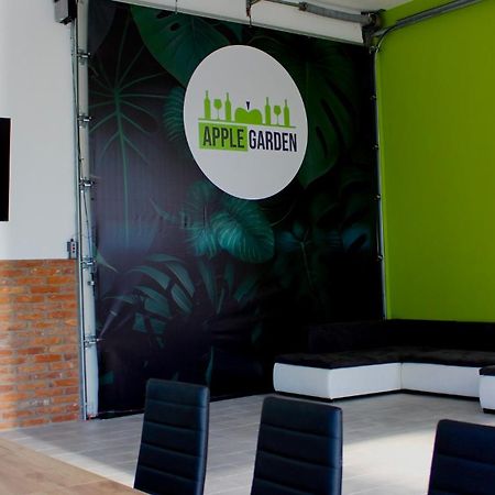 Applegarden Villa Дебрецен Екстериор снимка