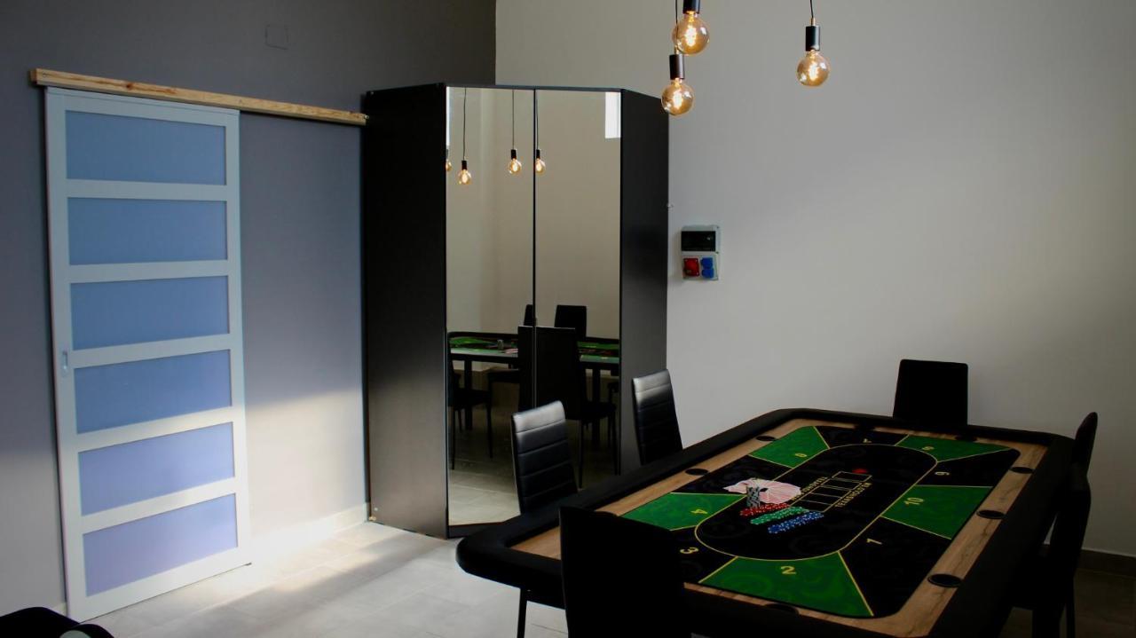 Applegarden Villa Дебрецен Екстериор снимка