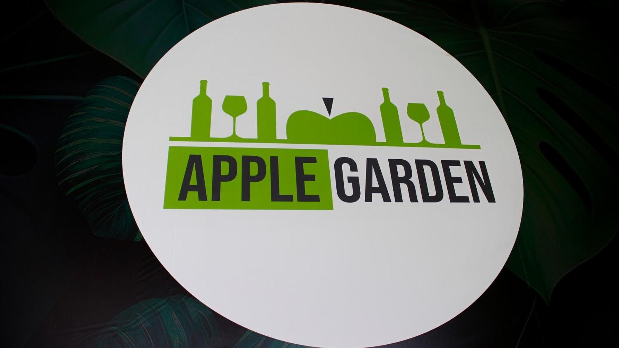 Applegarden Villa Дебрецен Екстериор снимка