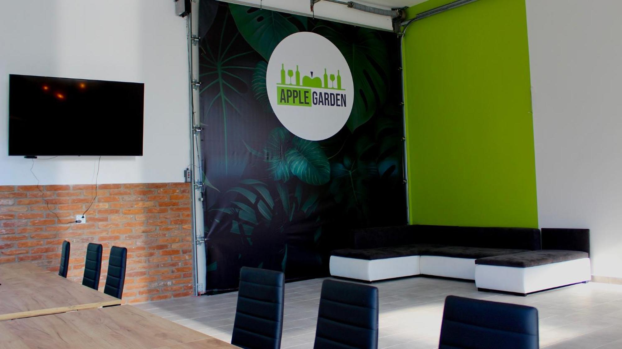 Applegarden Villa Дебрецен Екстериор снимка